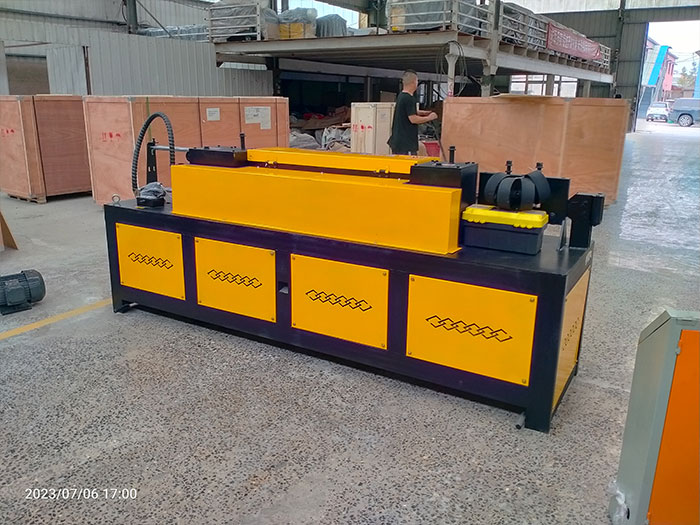 Mecanismo de acero-barra